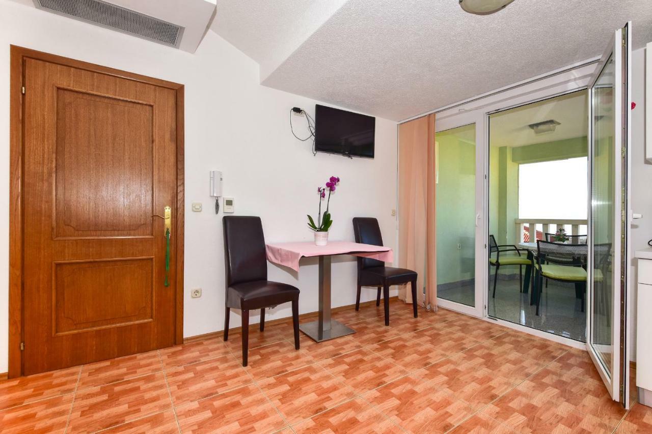 Apartmani Roso ماكارسكا المظهر الخارجي الصورة